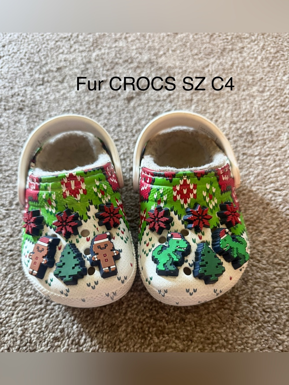 CROCS szC4 Holiday Pixel Furry-Lined Clogs in White, Green & Red